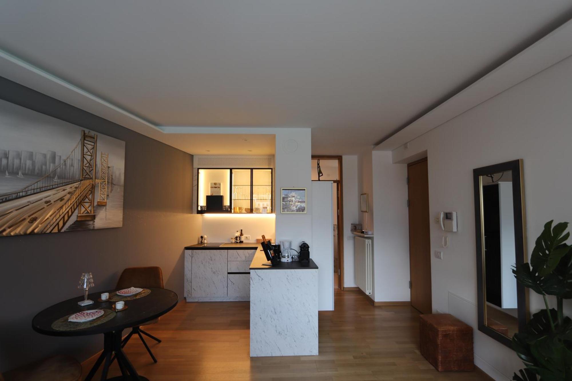 Ausblick Kleinjuwel Mit Panoramablick + Garage Lägenhet Merano Exteriör bild