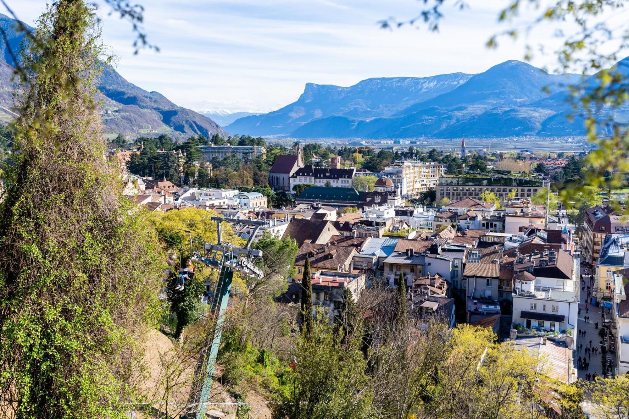 Ausblick Kleinjuwel Mit Panoramablick + Garage Lägenhet Merano Exteriör bild